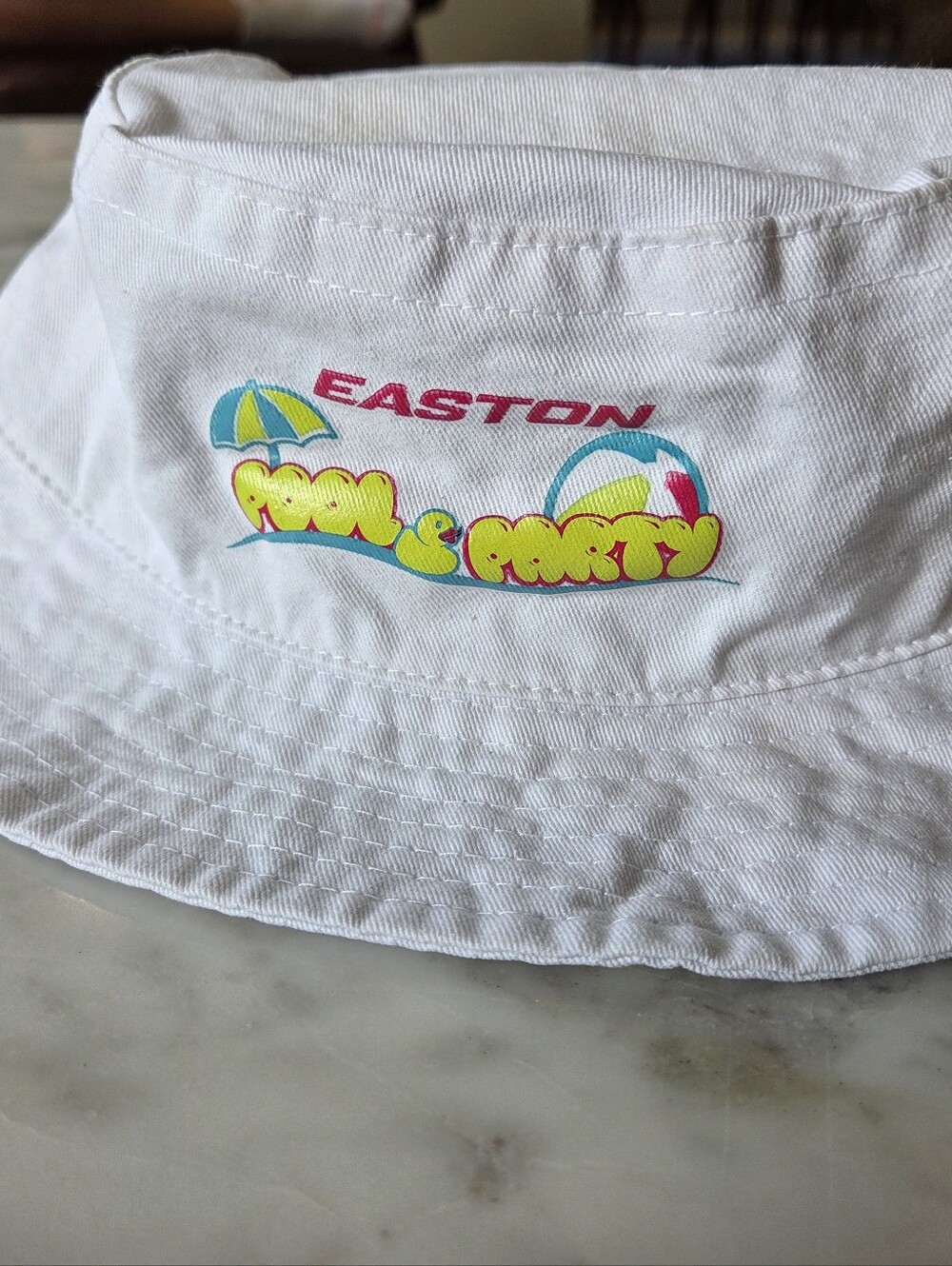 Easton White Kids' Bucket Hat - Pool Party